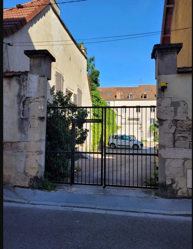 L'Historique Au Coeur De Ville Dijon Eksteriør bilde